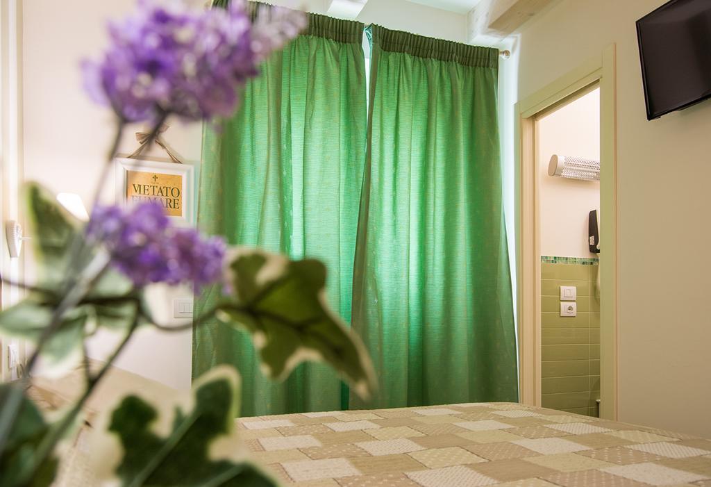 Il Giglio Verde Porto Sant'Elpidio Bilik gambar